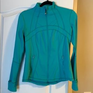 Lululemon Zip Jacket size 6 Tiffany blue
